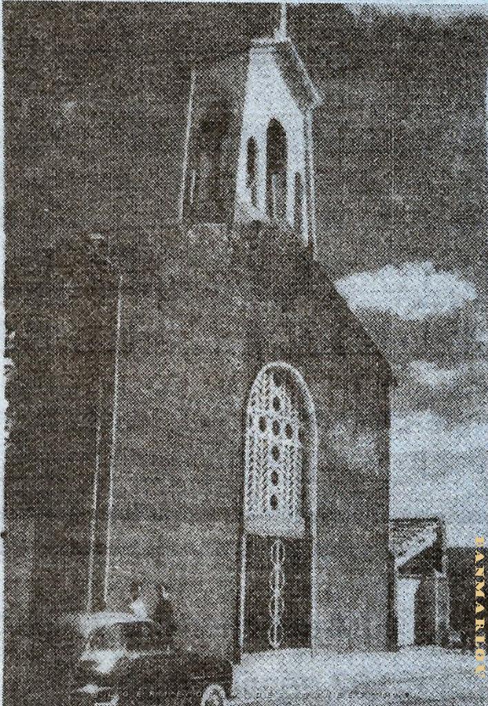 ORAN EGLISE DE LA CITE PETIT DE NOTRE DAME AUXILIATRICE.jpg